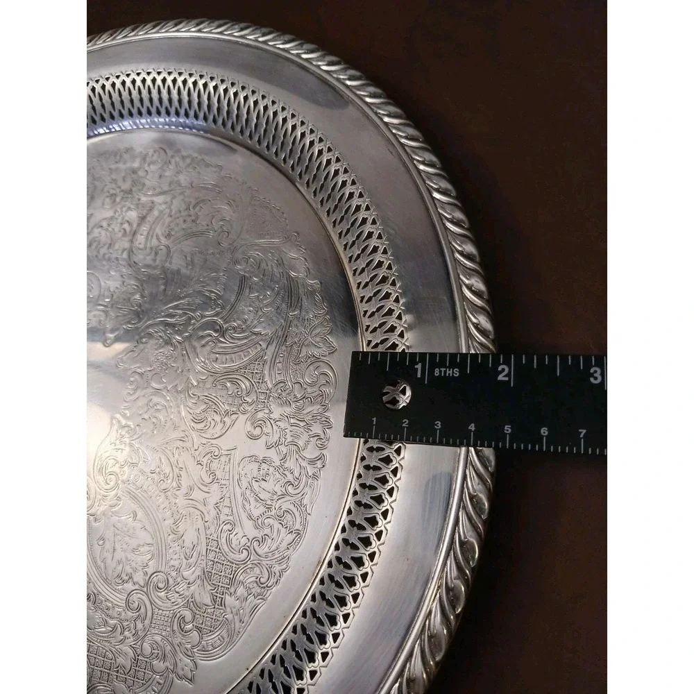Vintage 1940s ONEIDA Silver Plated Ornate Design 14.5